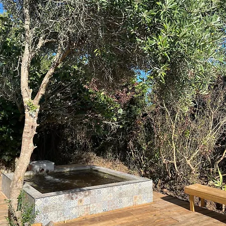 Semesterbostad Rustic With Pond And Deck Aljezur