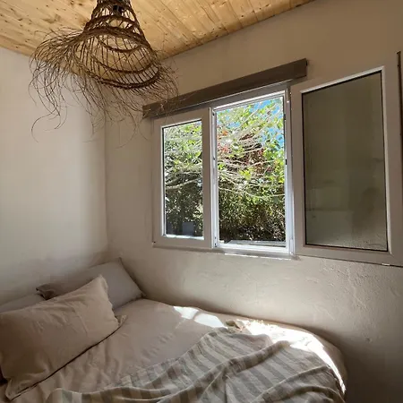 Vakantiehuis Rustic With Pond And Deck Aljezur